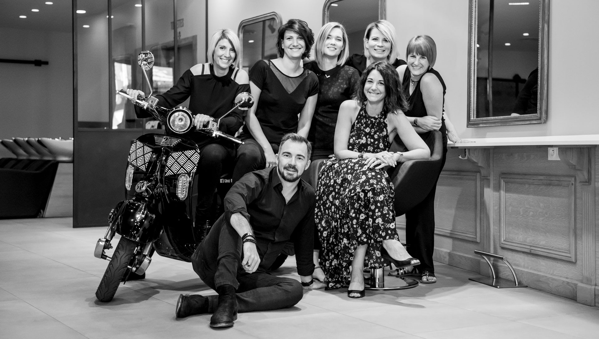 photo-equipe-accueil ⋆ Coiffeur Chez Georges - Villefranche-sur-Saône